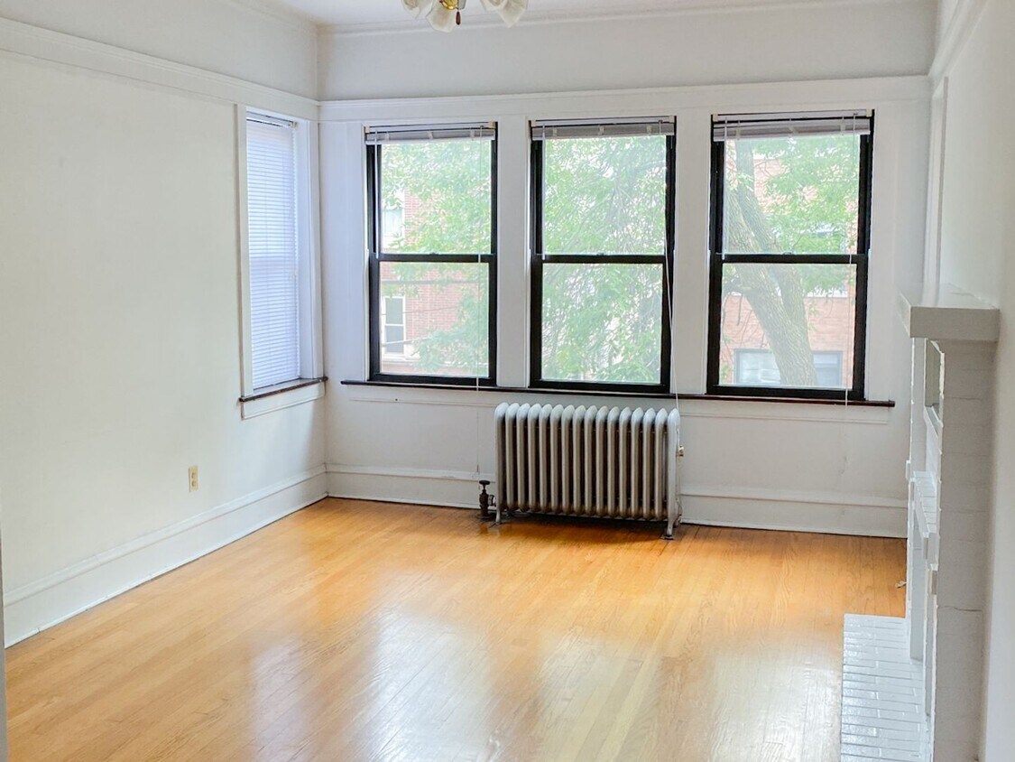 Foto principal - 1456 W Cornelia Ave