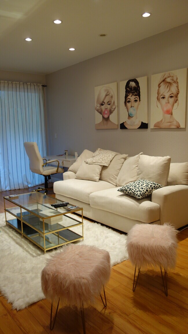 Foto del edificio - 8500 Falmouth Ave