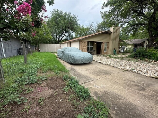 Building Photo - 6004 Palm Cir