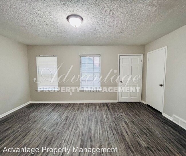 Foto del edificio - 4 br, 1.5 bath House - 3423 Elk Point Dr.