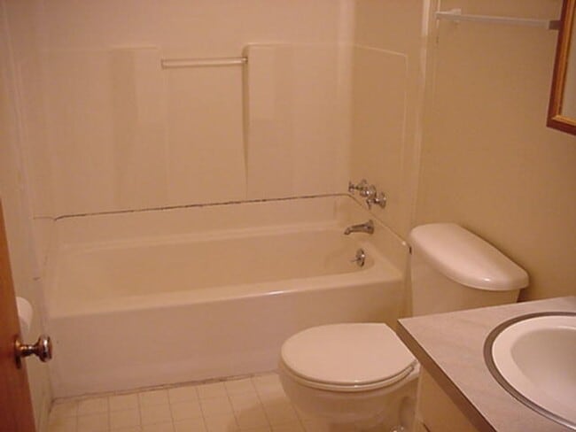 Foto del edificio - 3Bd/1Ba Single Story House - Available to View!