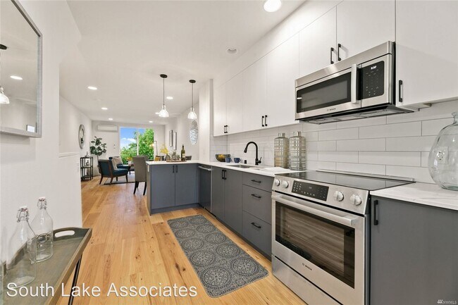 Building Photo - 2 br, 2 bath House - 1766 14th Ave S