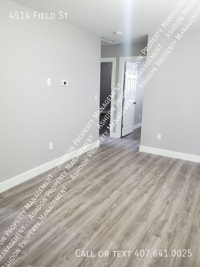 Building Photo - Beautiful 2 Bed 1 Bath Unit For Rent in Wh...