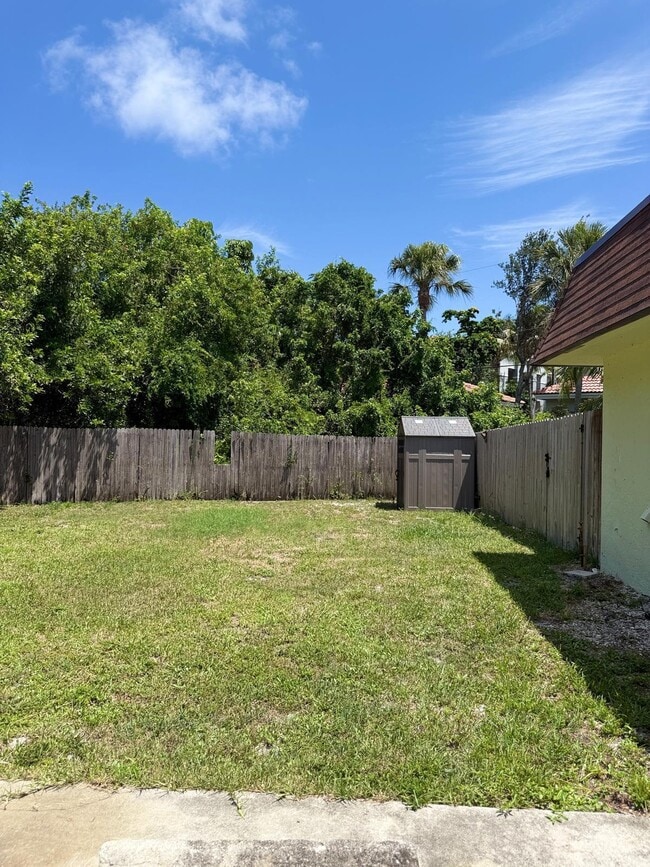 Building Photo - 12126 Gibbs Rd