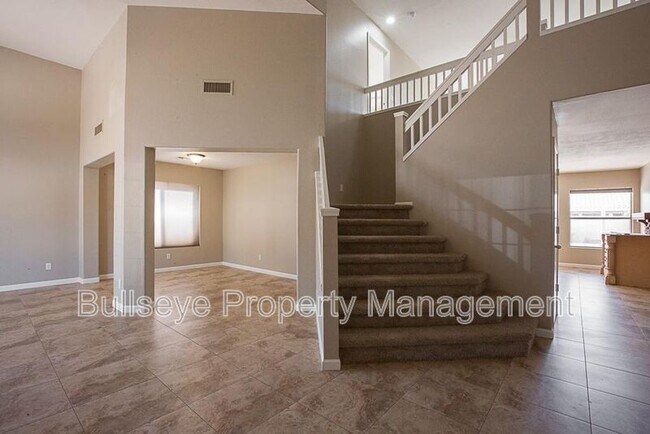 Foto del edificio - 1114 N Eldon Ct