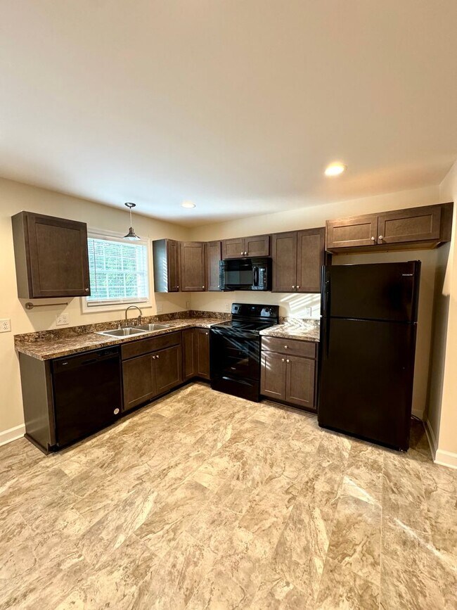 Foto del edificio - Duplex for Rent in Woodstock