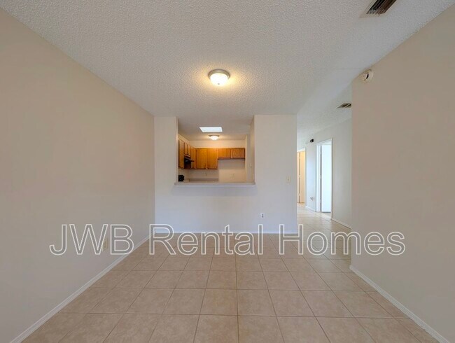 Foto del edificio - 5218 Glen Alan Ct S