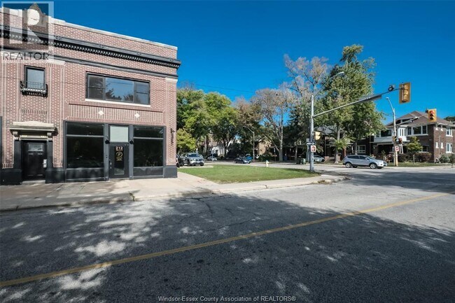 Photo du bâtiment - 218 Erie St W