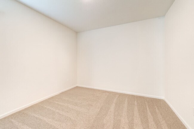 Building Photo - 1106 Isola Bella Dr