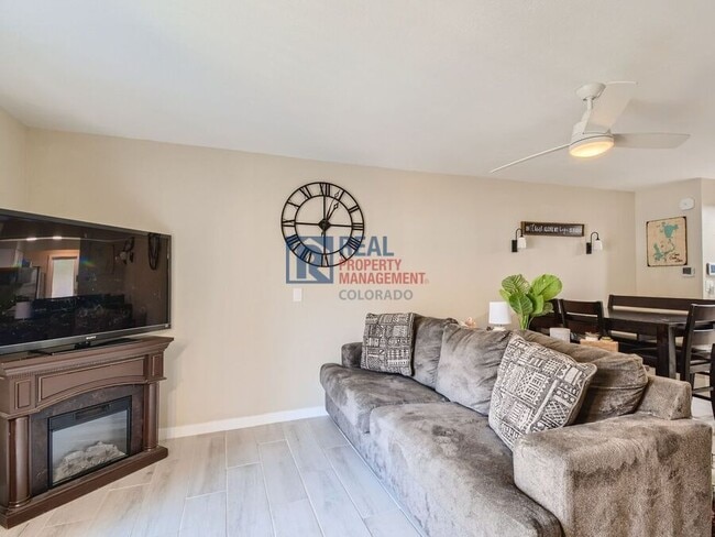 Foto del edificio - 2785 E Nichols Cir