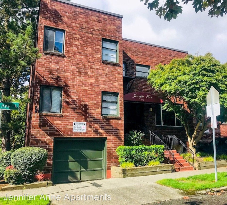 Primary Photo - 605 10th Ave E