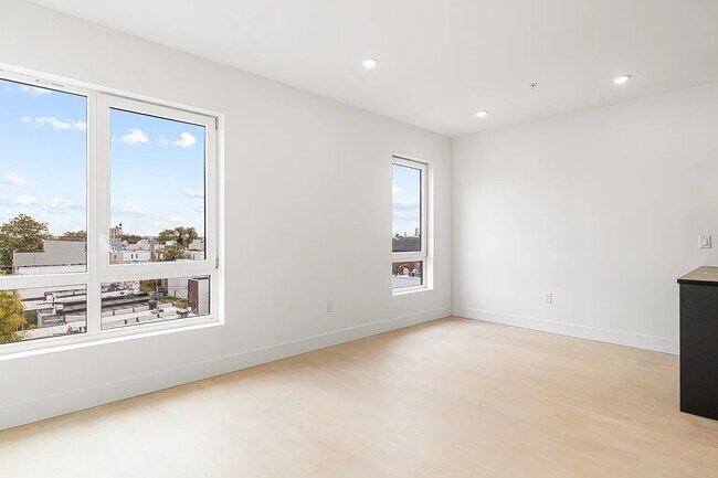 Foto del edificio - 2139 N 10th St