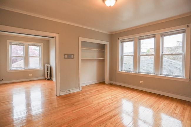 Photo - 4524 N Damen Ave Apartment