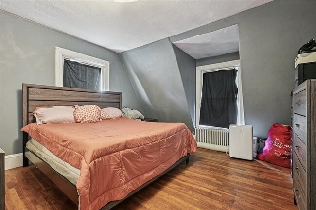 Building Photo - 436 S Main St