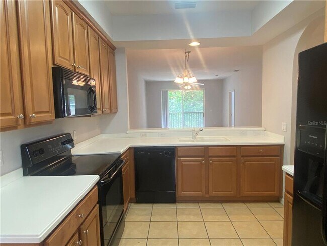 Foto del edificio - 9434 Myrtle Creek Ln