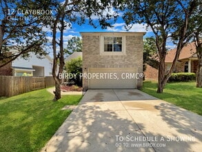 Building Photo - 12 Claybrook