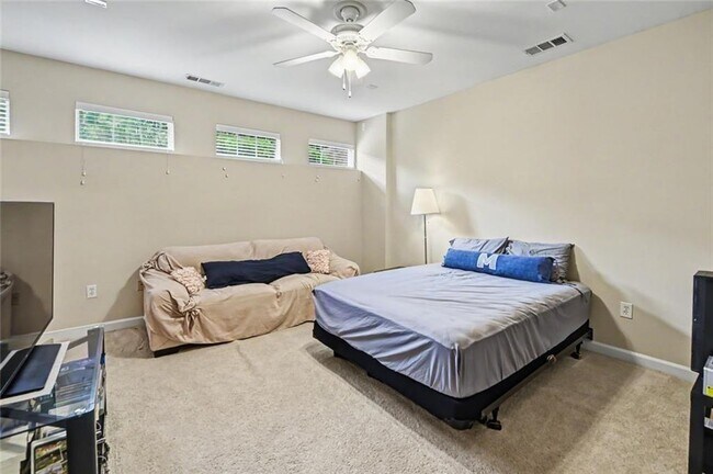 Foto del edificio - 3607 Ashford Creek Dr NE
