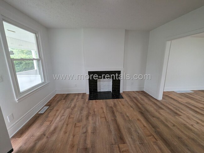 Foto del edificio - 1237-1239 Atcheson St