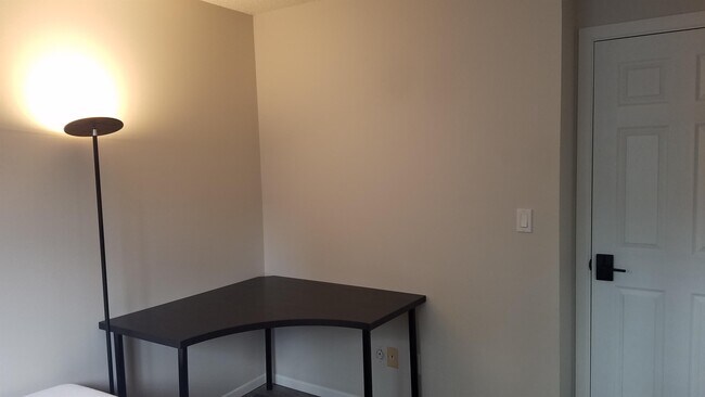 Building Photo - 4983 Wood Brook Ct