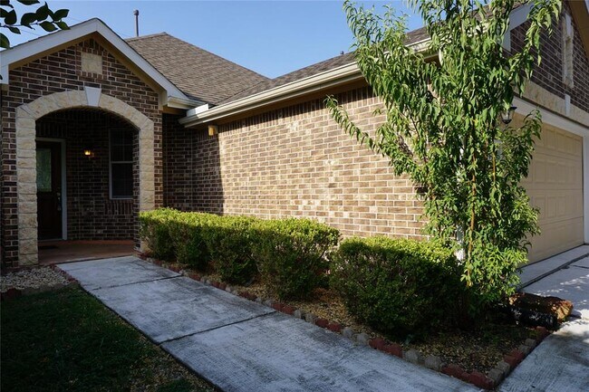 Building Photo - 14616 Branchwest Dr