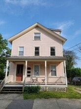 Building Photo - 28 Hope St