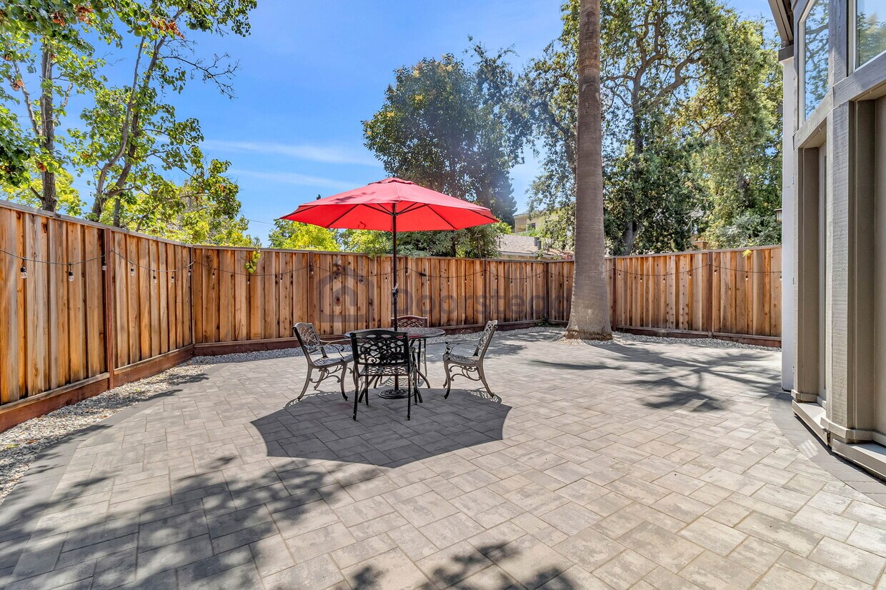 Foto principal - 487 Jacobs Ct