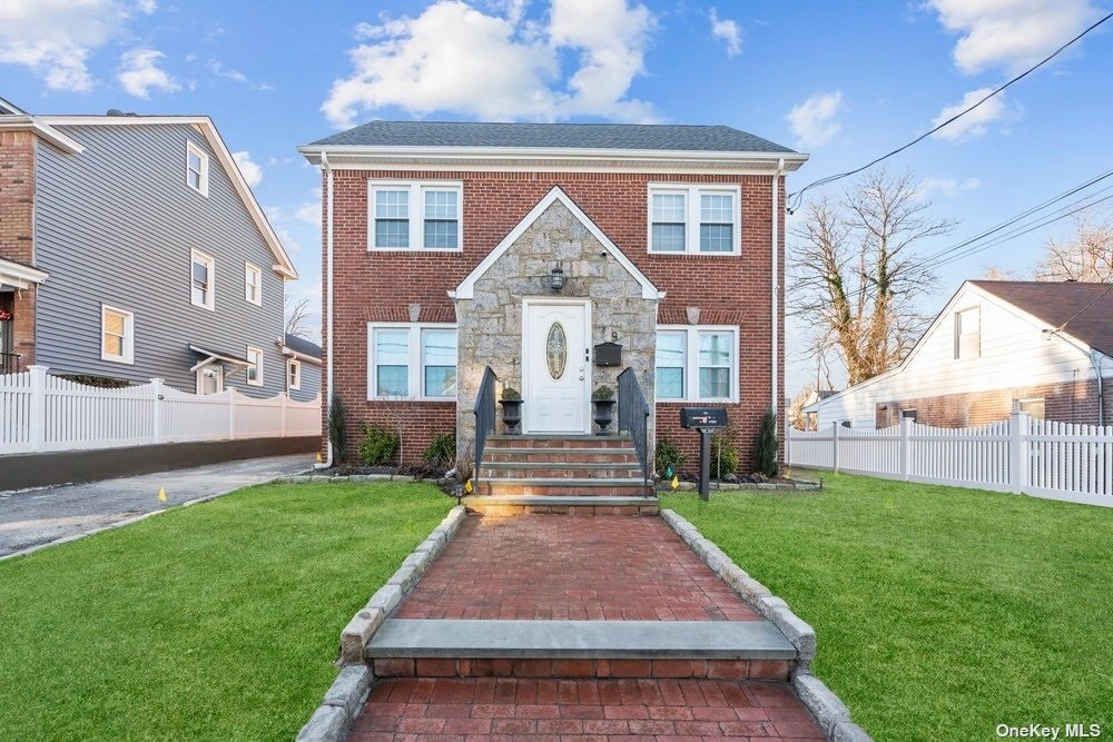 9 St, Glen Cove, NY 11542 Apartment for Rent in Glen Cove, NY