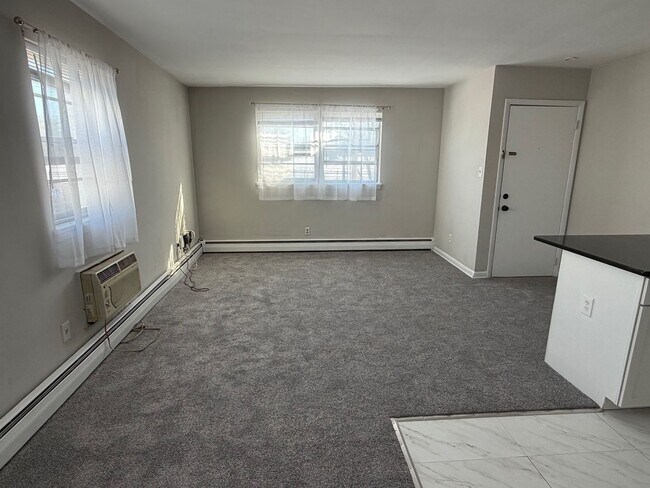 Foto del edificio - 1 Bed/1 Bath Apt in Lansdale - Walk to Regional Rail & Shopping / Dining