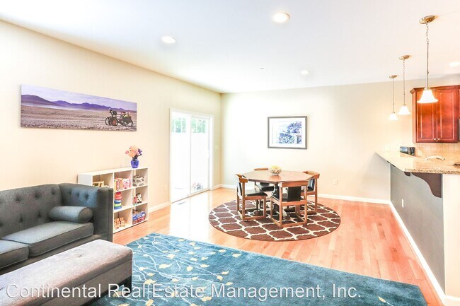Foto del edificio - 3 br, 3.5 bath House - 222 Wiltree Court