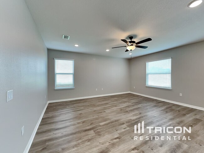 Building Photo - 1226 Salisbury Dr