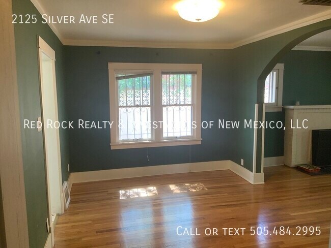 Foto del edificio - 2125 Silver Ave SE