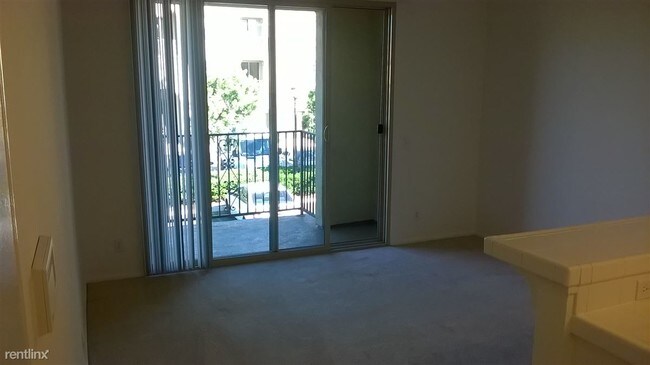 Building Photo - 216 Piedmont