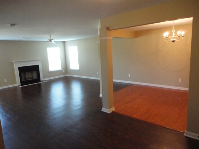 Foto del edificio - 501 Timber Meadow Lake Dr