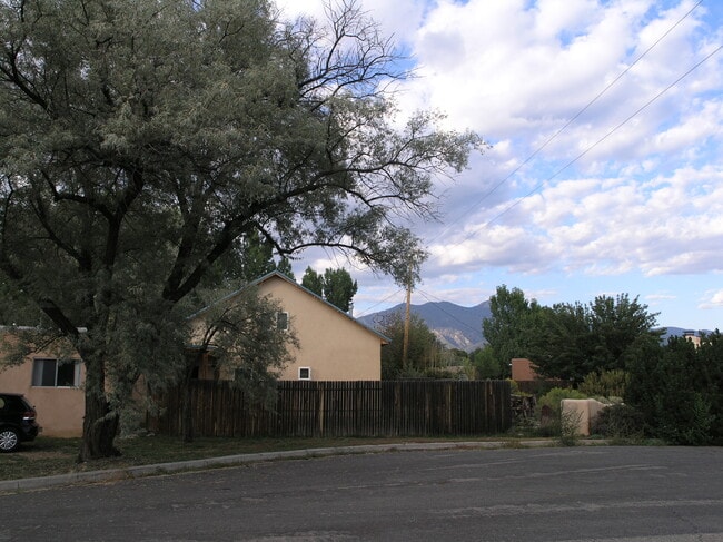 Area view looking north toward the mountains - 223 Victor Court