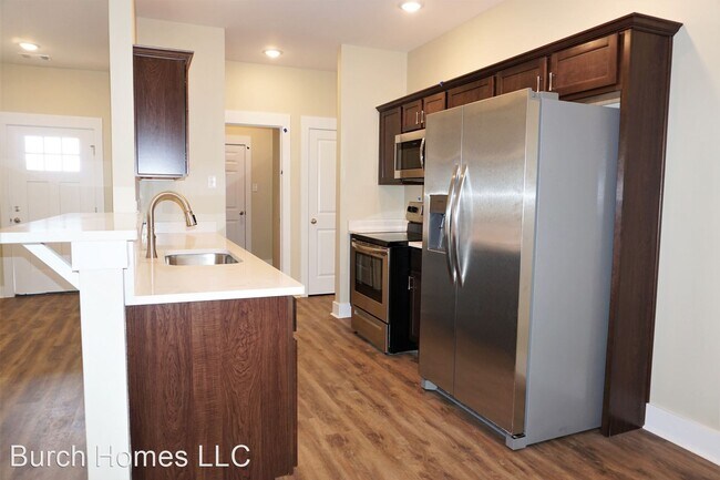 Building Photo - 4 br, 2 bath House - 3612 Red Maple Way