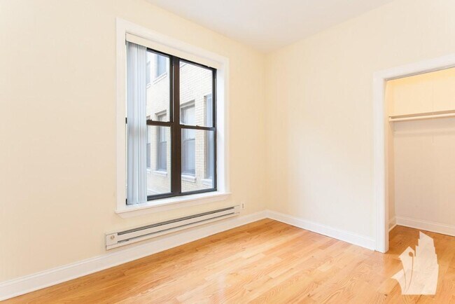 Foto del edificio - 1224 N Dearborn St