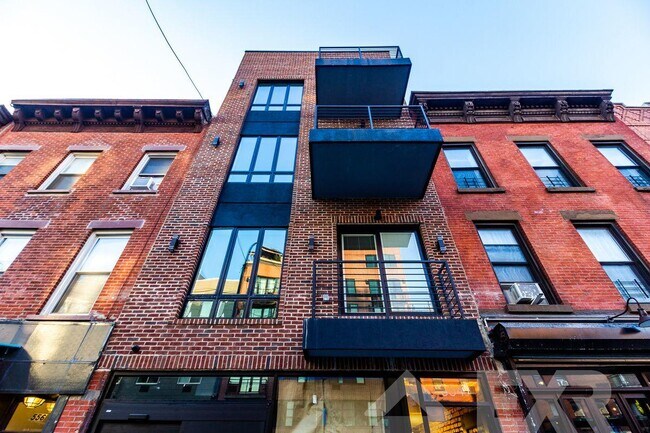Foto del edificio - 554 Court St