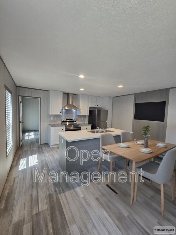 Building Photo - 4511 Dirt Rd