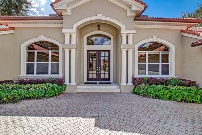 Building Photo - 7165 Horizon Cir