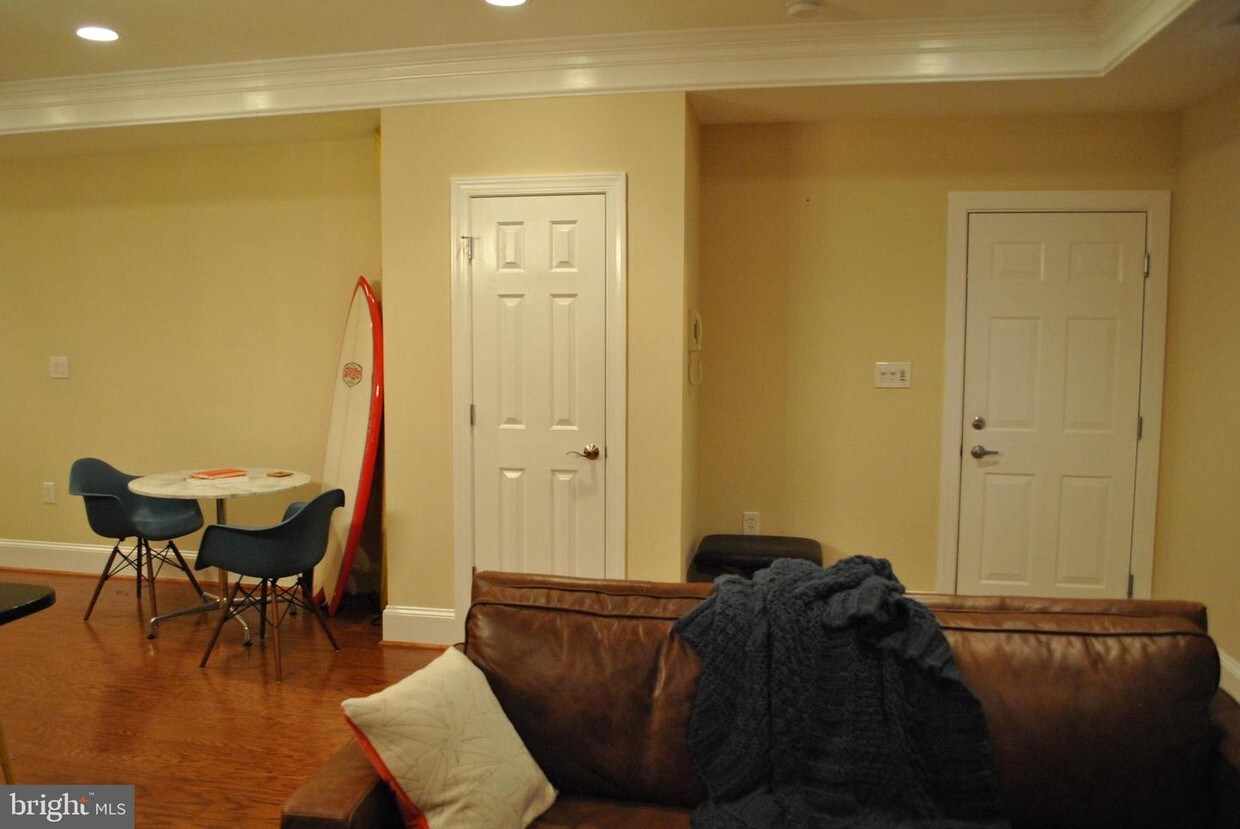 Foto principal - 1816 5th St NW
