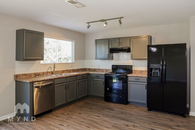 Foto del edificio - 15188 Mill Valley Dr