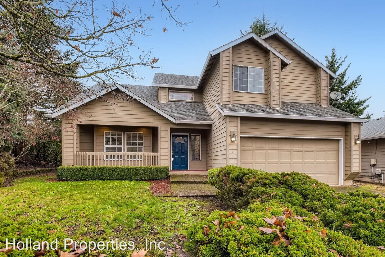 4 br, 2.5 bath House 14131 SW Chehalem Ct House Rental in Tigard