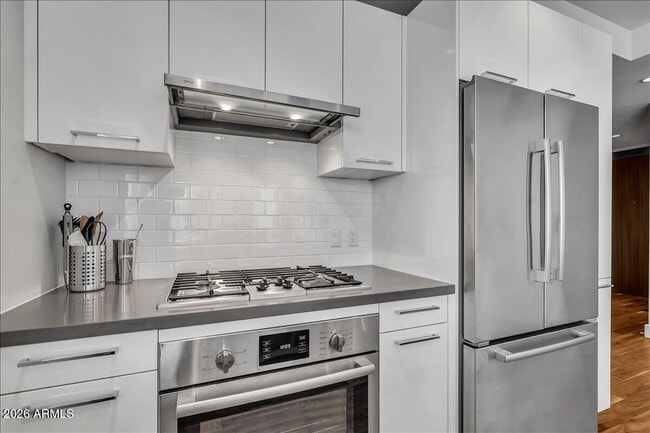 Foto del edificio - 4422 N 75th St