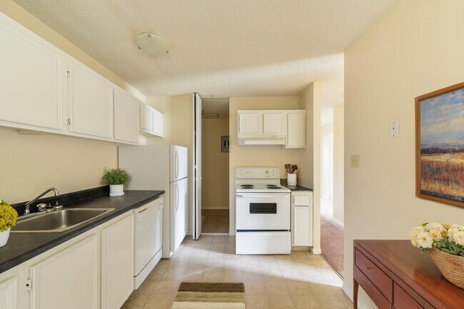 Photo du bâtiment - Westridge Manor