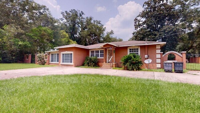 Foto del edificio - 8229 Hogan Rd