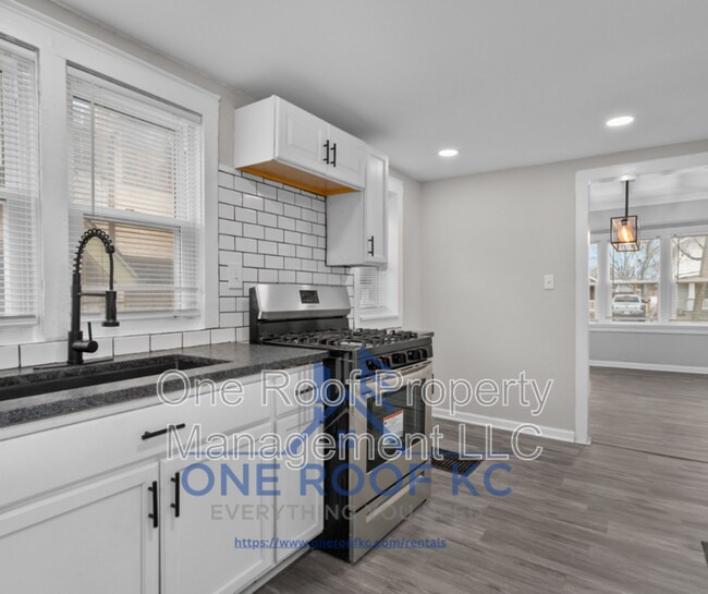 Foto del edificio - 416 N Elmwood Ave