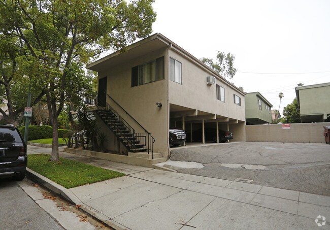 Building - 401 E Harvard St