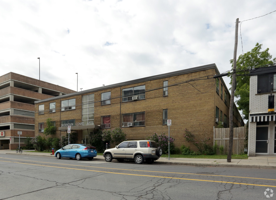 Building Photo - Mountain Court Apartments