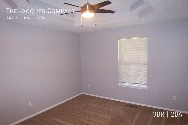 Foto del edificio - 444 S Lulwood Ave