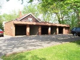 Garage - 5080 Lee Rd